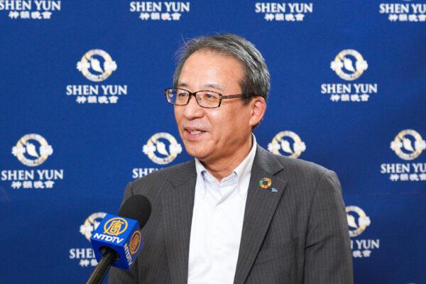 Mr. Oshima Hirochika, the operation department manager of an IT company, attends Shen Yun Performing Arts at the Aichi Prefectural Art Theater in Nagoya, Japan, on Jan. 27, 2023. (Annie Gong/The Epoch Times)