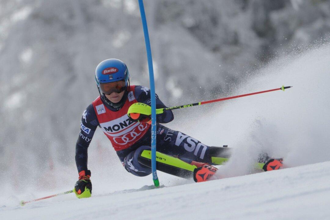 Shiffrin Wins Slalom, Moves Within 1 Win of World Cup Record