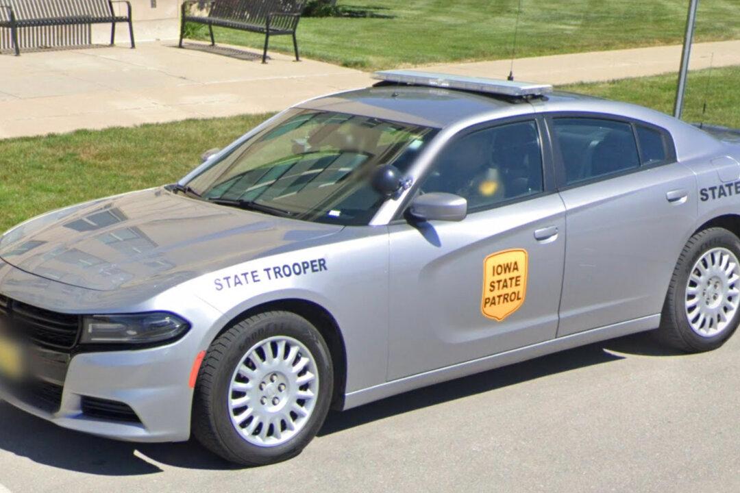 3 Children, One Adult Killed in Iowa Crash That Also Hurt 9