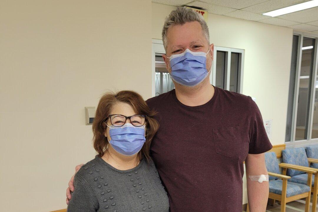 ‘Share Your Spare’: Woman’s Ad for Kidney Donation Inspires Fellow Saskatoon Resident