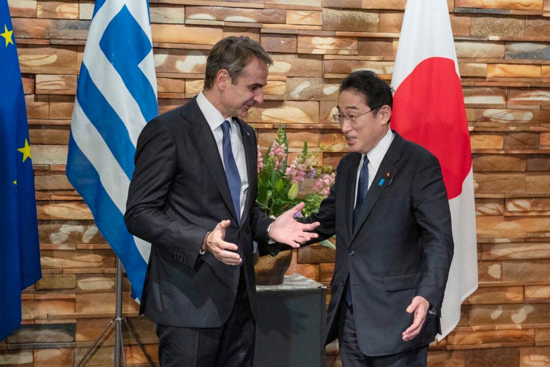 Japan, Greece Step up Security Ties as ‘Strategic Partners’
