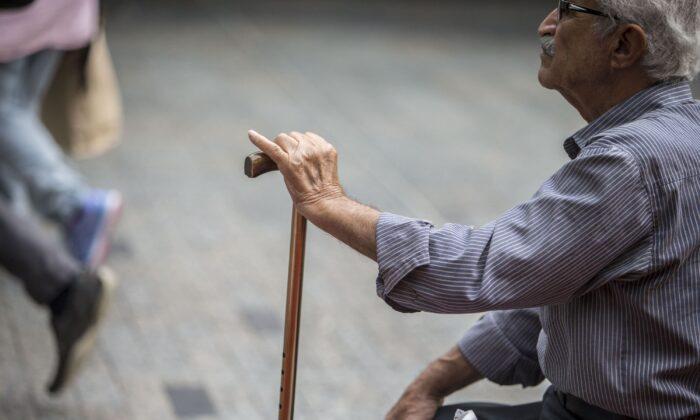 Wages for Aged Care Workers to Rise 28 Percent After Ruling
