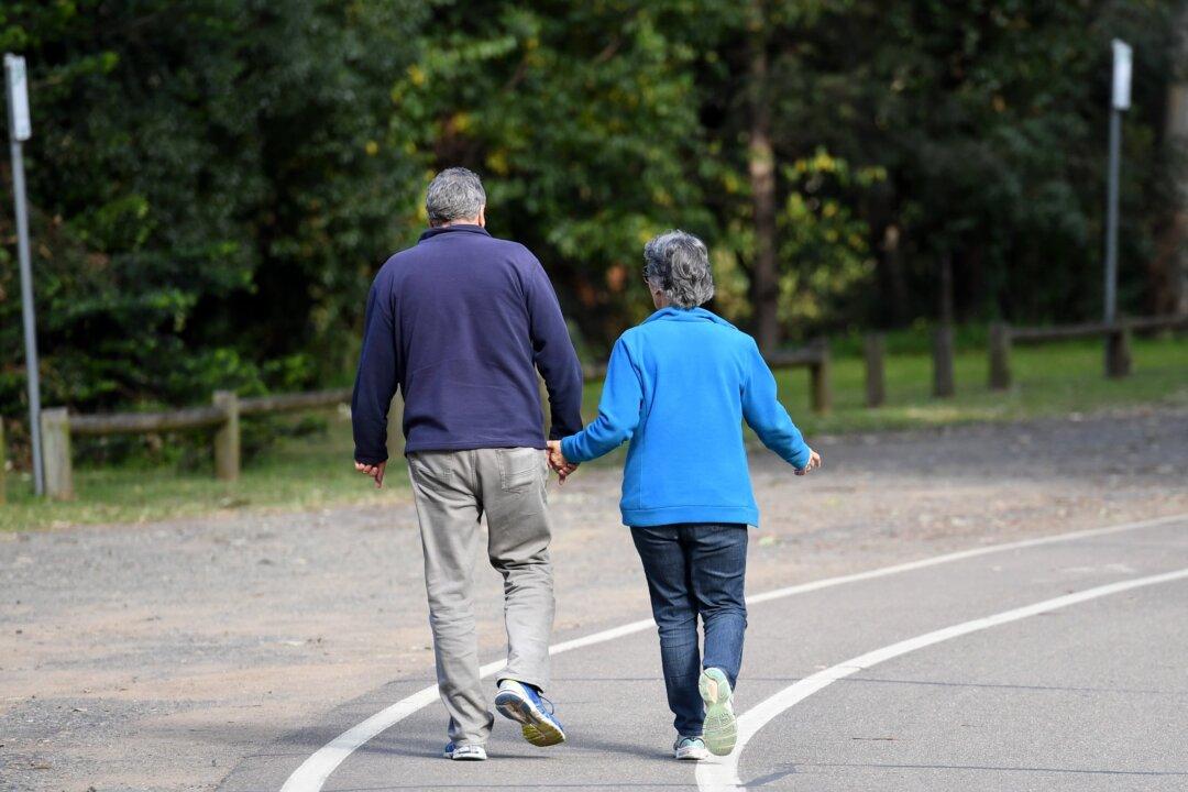 Isolated Seniors More Likely to Move Into Nursing Homes: Study