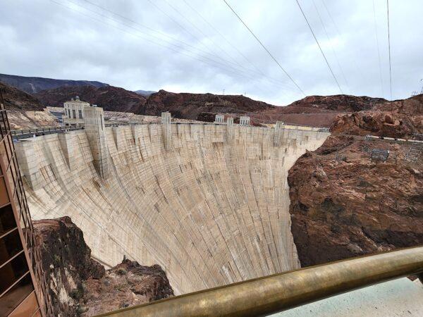 Built in the 1930s, the Hoover Dam in Boulder City, Nev., supplies hydroelectric energy to 1.3 million people in three western states on Jan. 19, 2023. (Allan Stein/The Epoch Times)