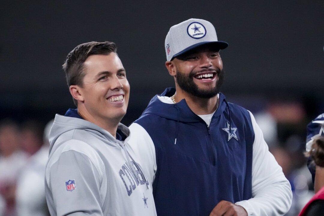 Kellen Moore Set to Join Chargers as Offensive Coordinator