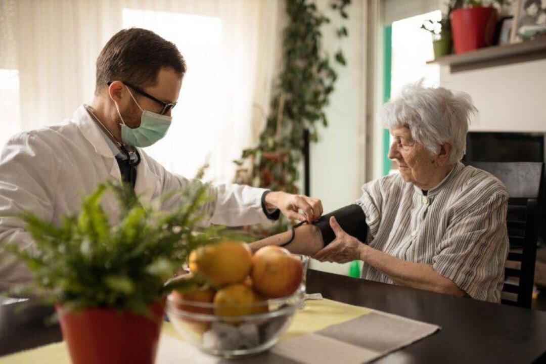 Most Americans Feel Uncomfortable With Health Care Providers Relying on AI: Poll