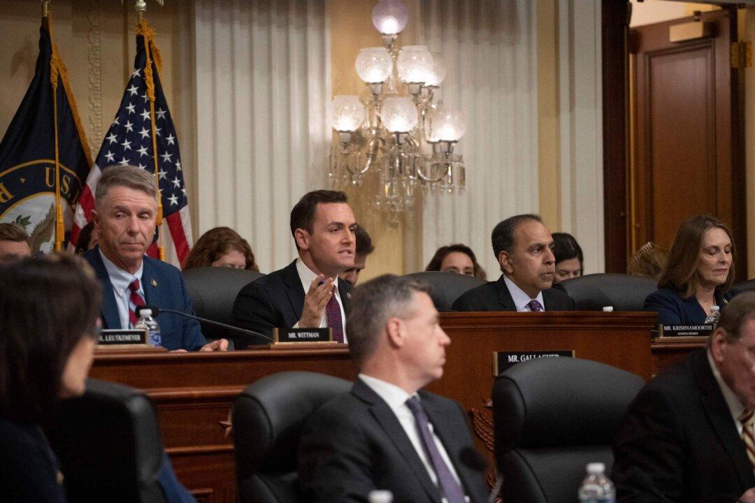 Flurry of US Actions Strike Back at CCP’s Malign Influence