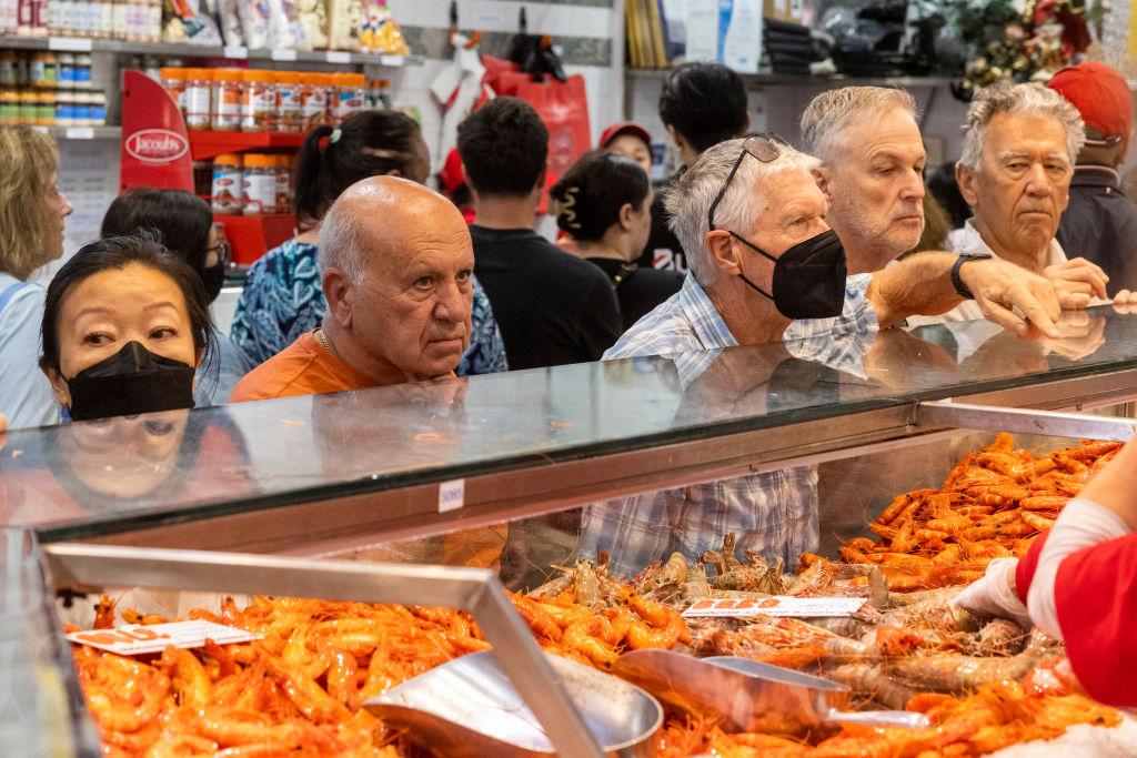 Queensland Flood Crisis Makes Christmas Lunch More Expensive for Australians