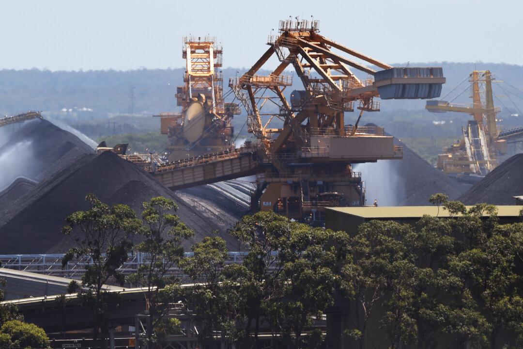 First Official Shipment of Australian Coal Arrives in China After 2 Years of Trade Bans