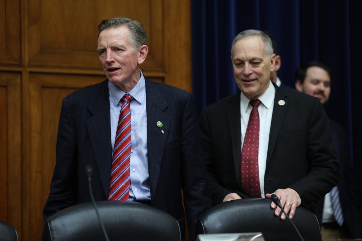 Rep. Paul Gosar (R-Ariz.) (L) and Rep. Andy Biggs (R-Ariz.) (R) arrive for a House Oversight and Reform Committee meeting in the Rayburn House Office Building in Washington, on Jan. 31, 2023. (Kevin Dietsch/Getty Images)