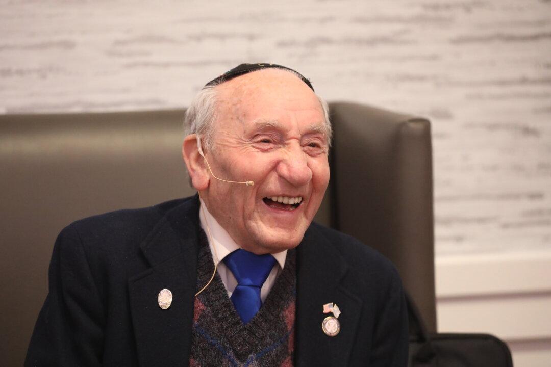 100-Year-Old Holocaust Survivor Recalls Surviving 12 Concentration Camps