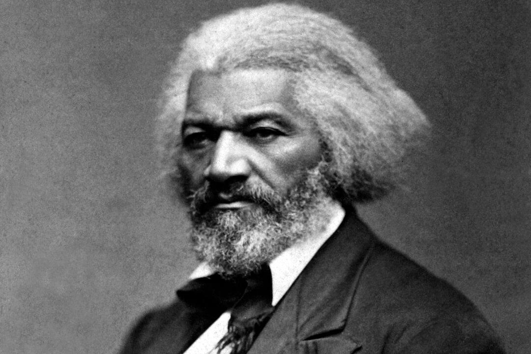 New Disneyland Pre-Show Features Frederick Douglass, Abraham Lincoln Relationship