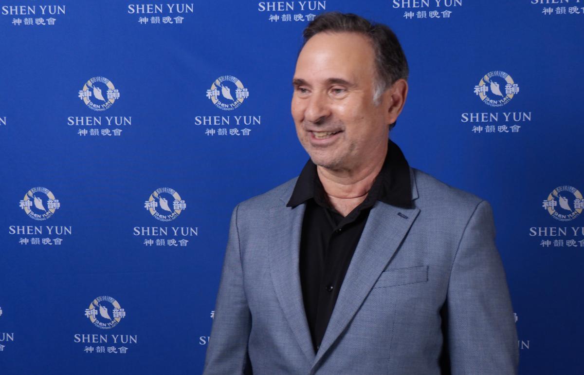 Shen Yun Shows Virtues, Beauty, ‘The World Needs a Lot of That’ Says Eduardo Brito National Theater Director