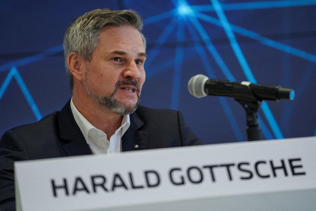 Carmaker BMW to Invest Around $870 Million in Mexico in EV Push