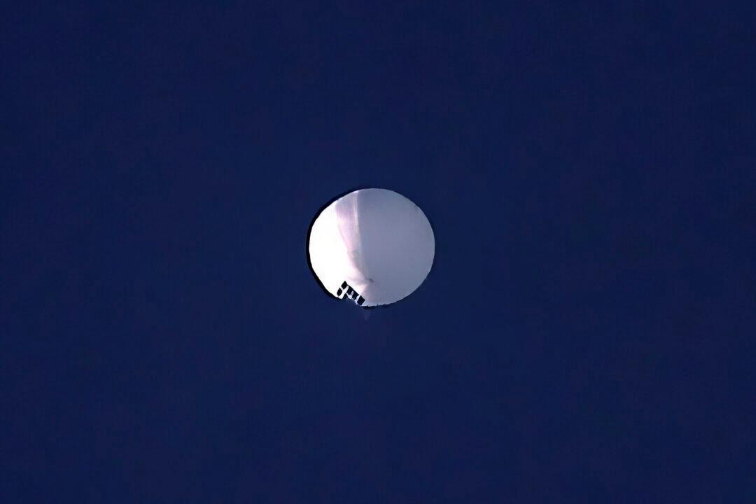 Missouri Gov: ‘Zero’ News From Biden on Chinese Spy Balloon Now Flying Over His State