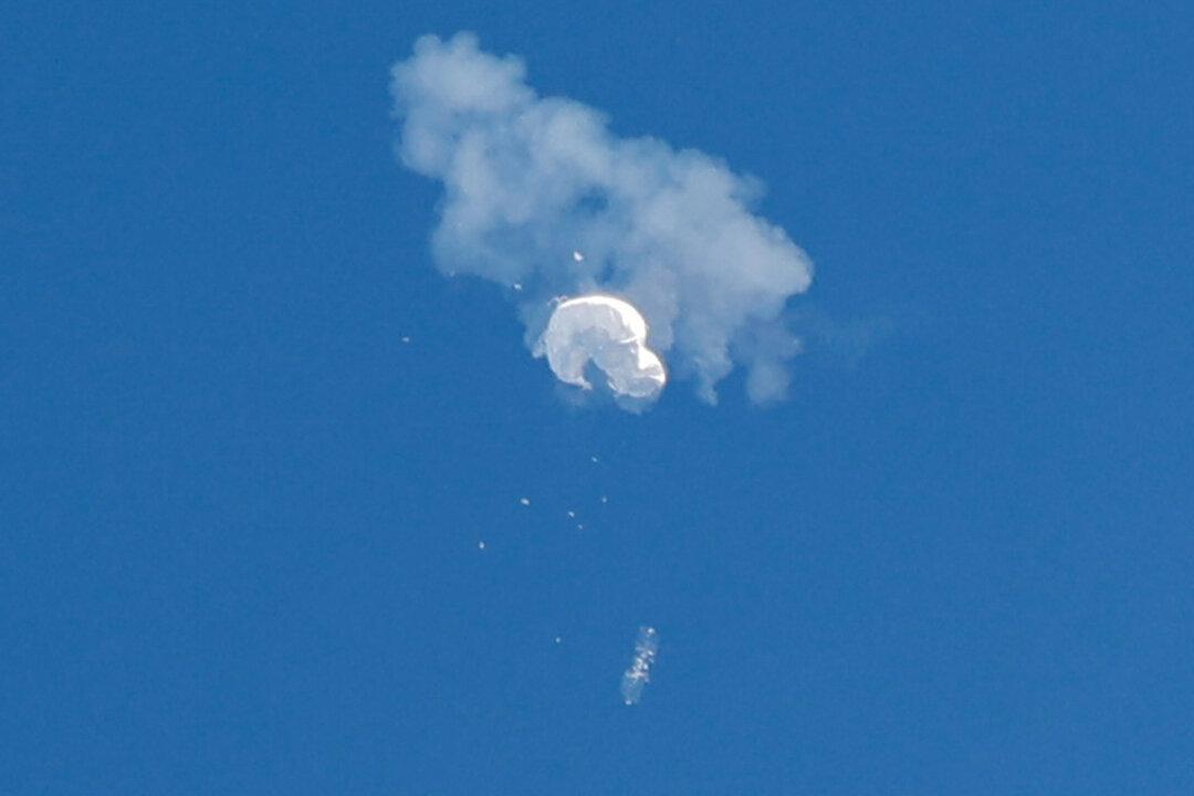 US Military and Biden Admin Failed in Their Response to Chinese Spy Balloon: Gordon Chang