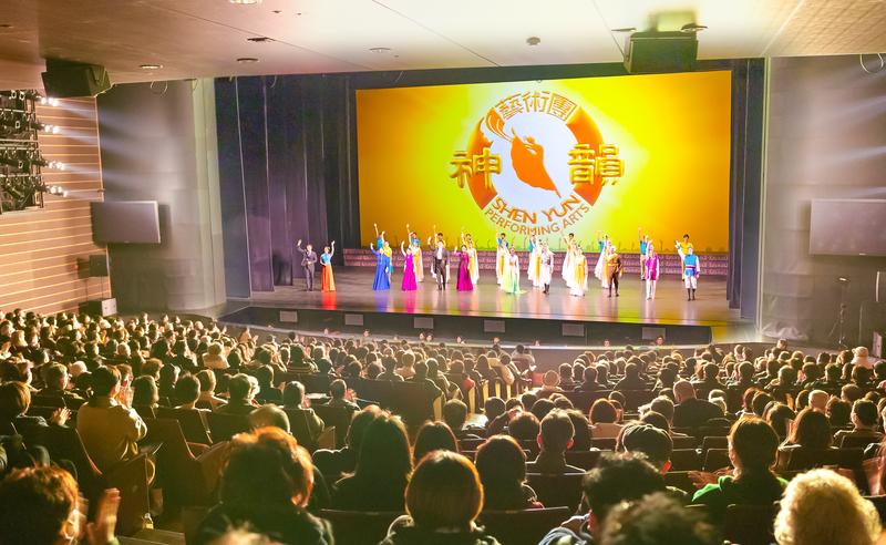 ‘Shen Yun Can Cure Our Body and Soul,’ Says Korean Businessman