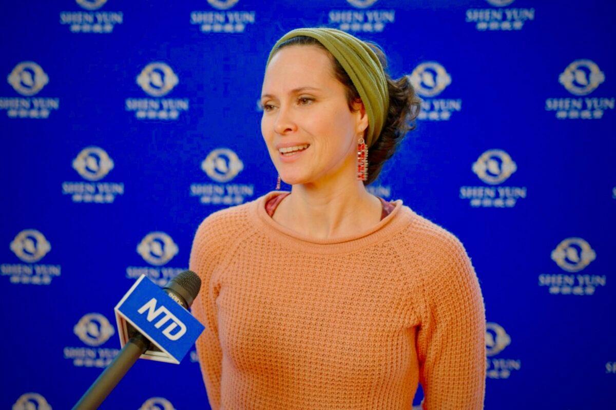 Emilie Sauvage at the Shen Yun Performing Arts performance at Salle Wilfrid-Pelletier, Place des Arts, in Montreal on Feb. 5, 2023. (NTD)