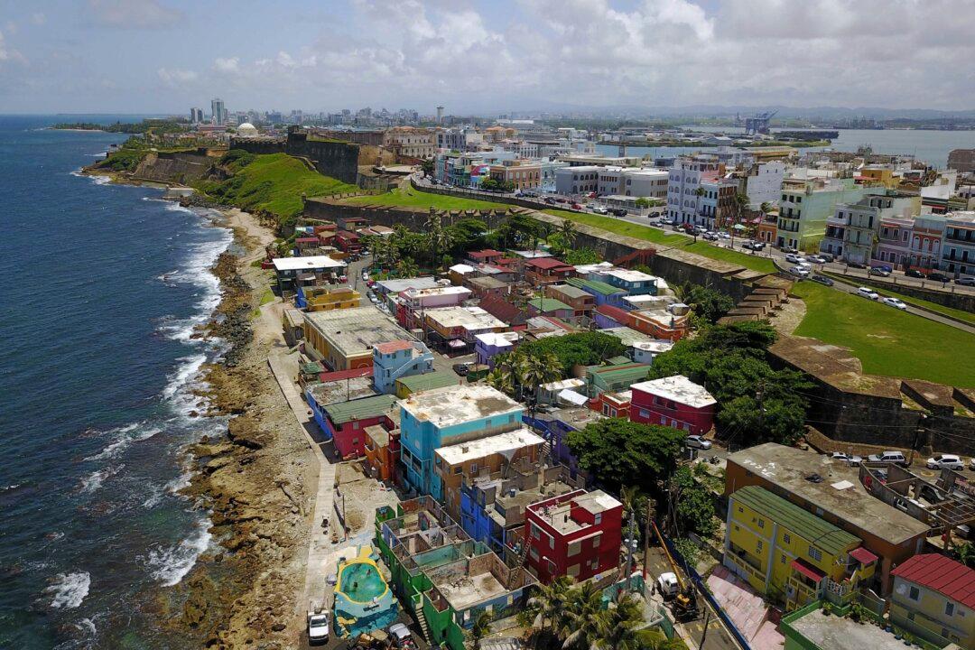 3 Mainland US Tourists Stabbed in Puerto Rico Neighborhood