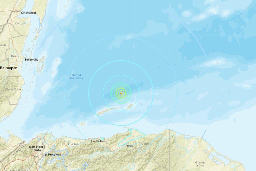 Earthquake Felt on Honduran Tourist Island, No Initial Reports of Damage