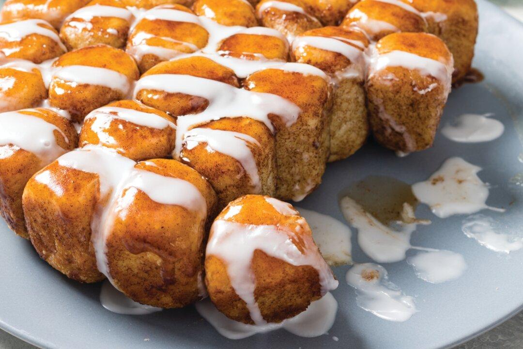 Pull Apart This Sticky-Sweet Treat and Share With Your Friends!