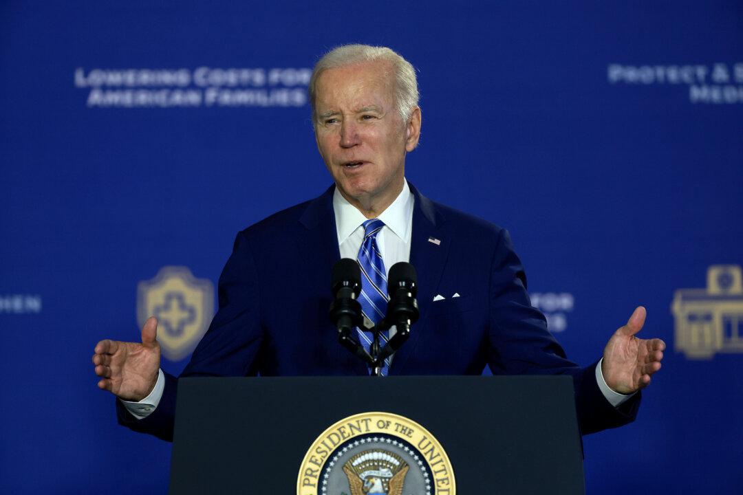 Biden Claims Chinese Spy Balloon ‘Not a Major Breach’
