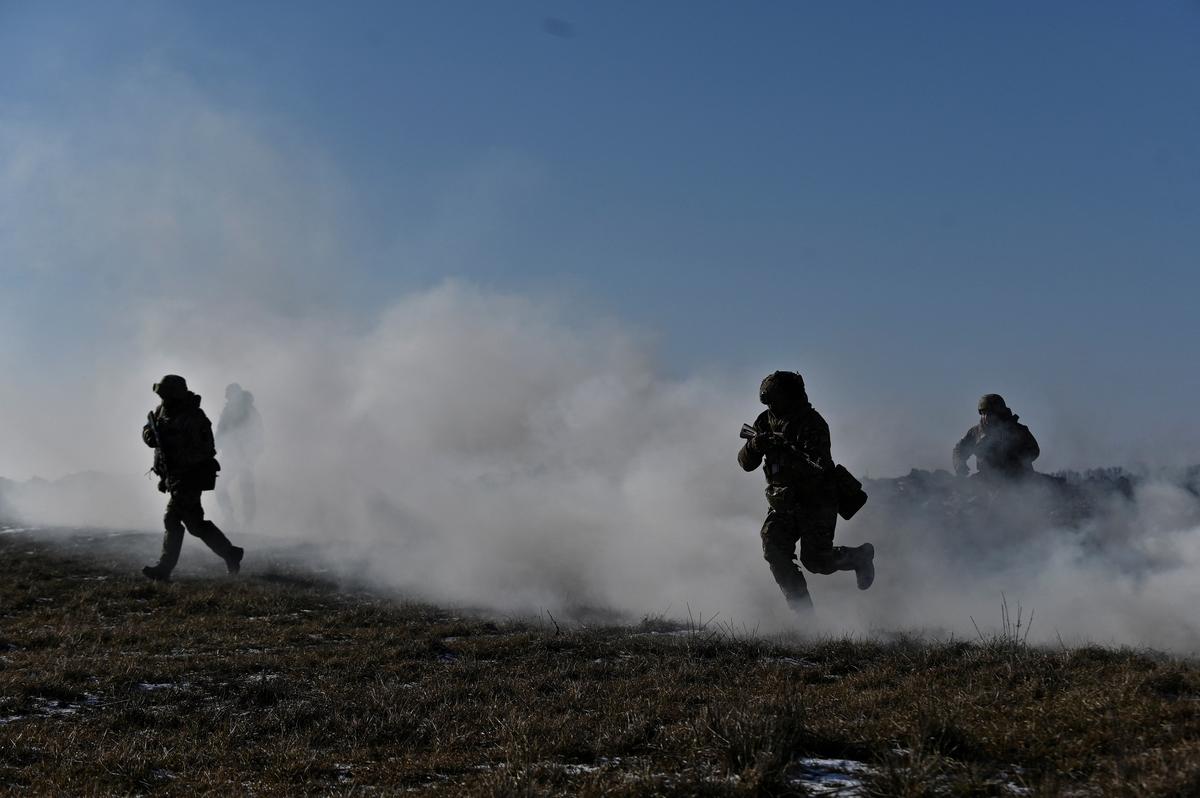 Western Officials, Media Grapple With Specter of Possible Ukrainian Military Defeat