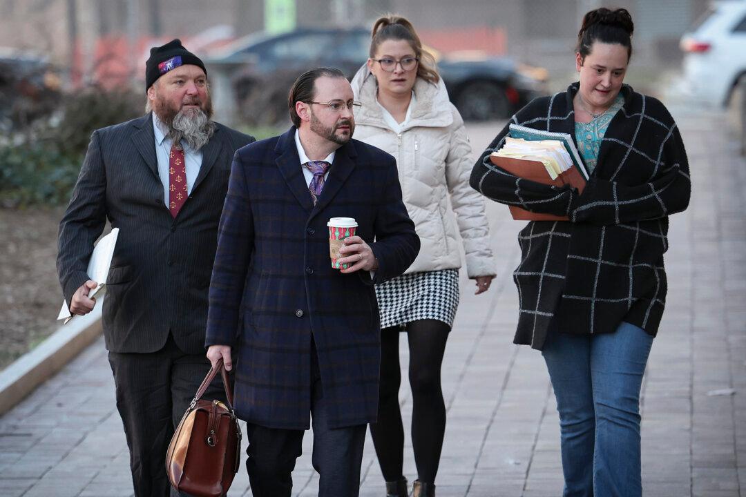 Jan. 6 Proud Boys Trial Paused as Defendant Attorney Alleges FBI Altered Evidence