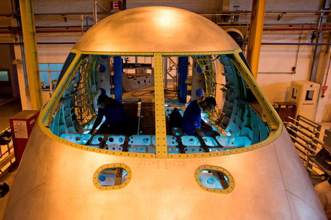 Aerospace Suppliers Face Competition for Hires From Planemakers