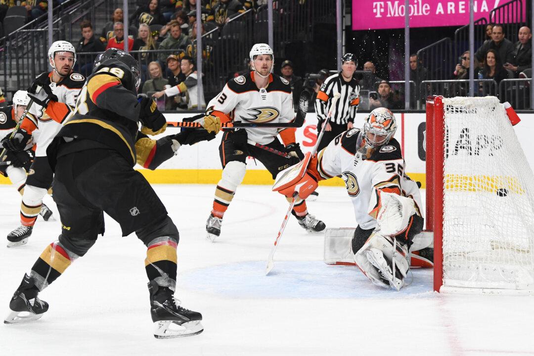 Golden Knights’ Five-Goal Third Period Sinks Ducks