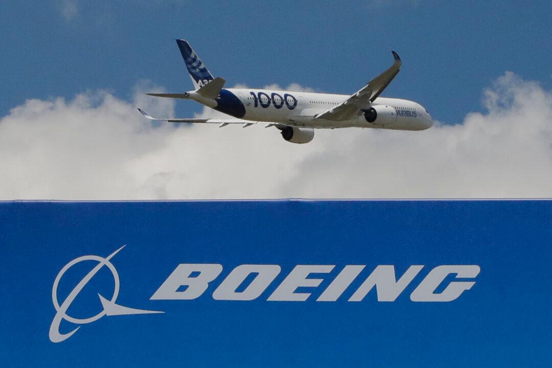 Air India Reveals Orders for 470 Boeing, Airbus Jets