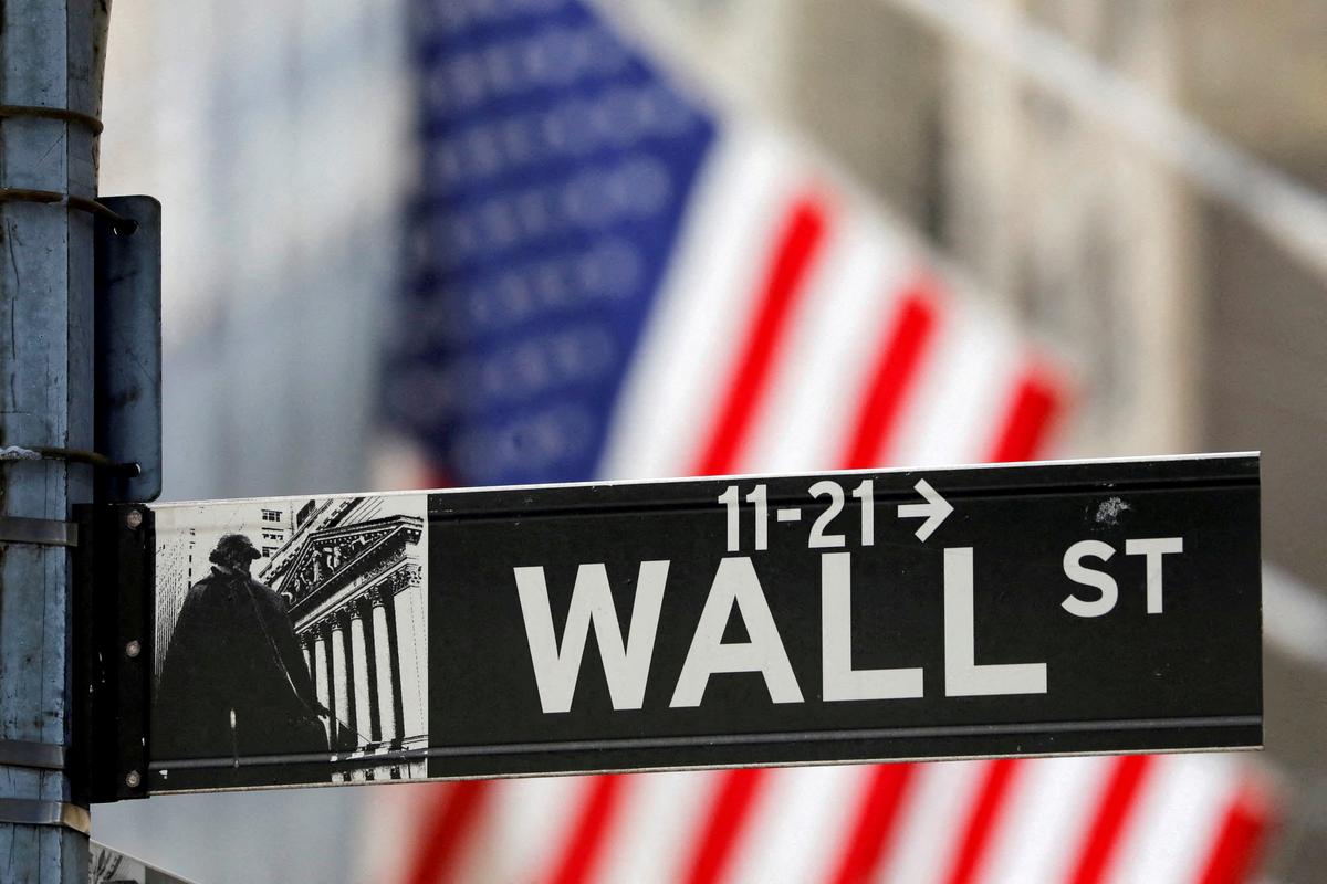 Wall Street Opens Higher as Inflation Data Boosts Softer Fed Policy Hopes