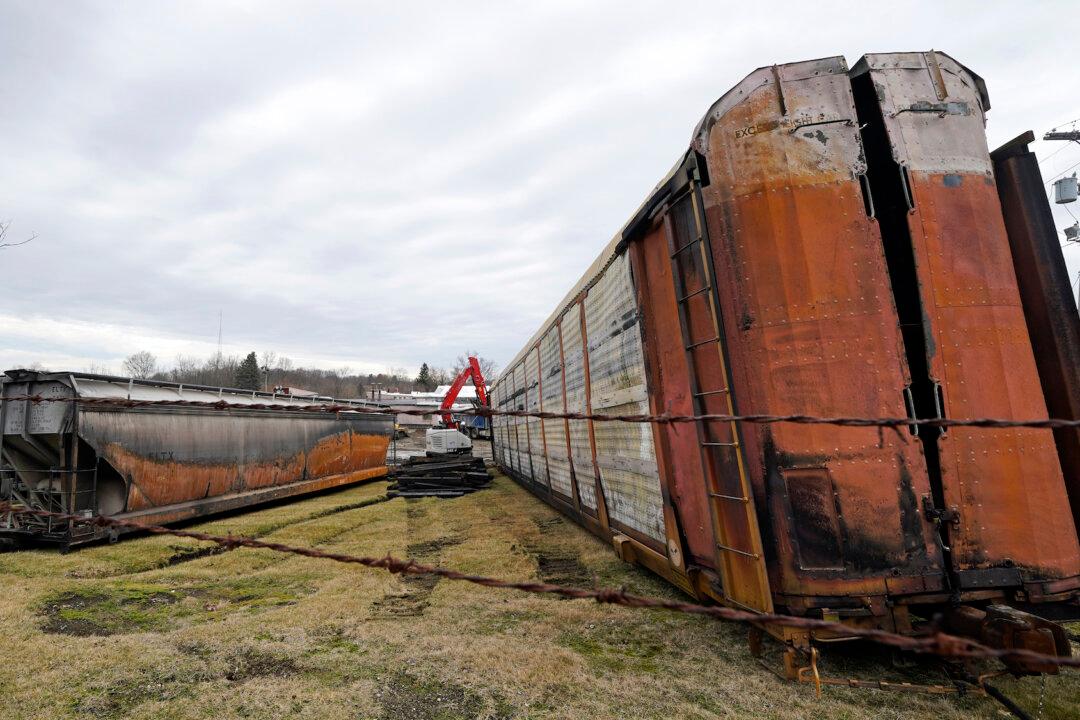 Indiana Congressman Calls for Immediate Halt of Hazardous Shipments From Ohio Derailment