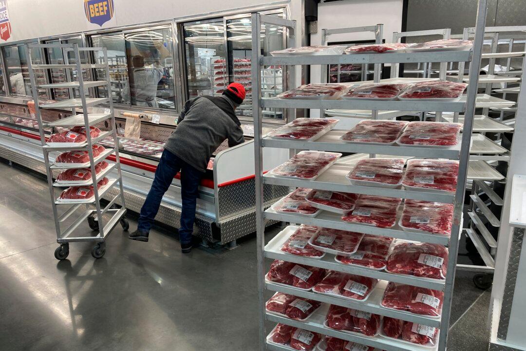 Environmental Protection Agency to Toughen Water Pollution Rules for Meat Production Plants