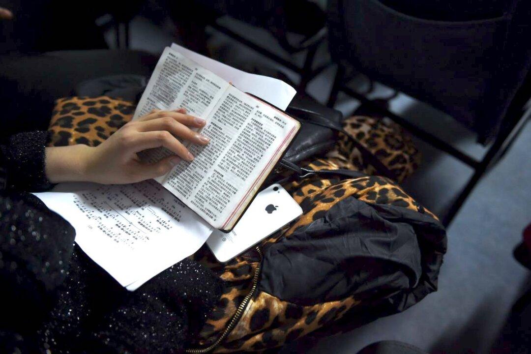 Researchers Scrutinise Cellphone Use in US Churches