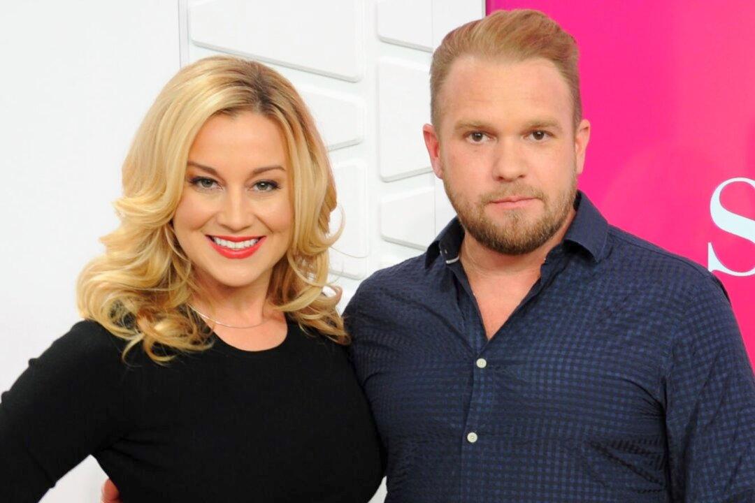 Kyle Jacobs, Husband of Kellie Pickler, Dead at 49 From Apparent Suicide