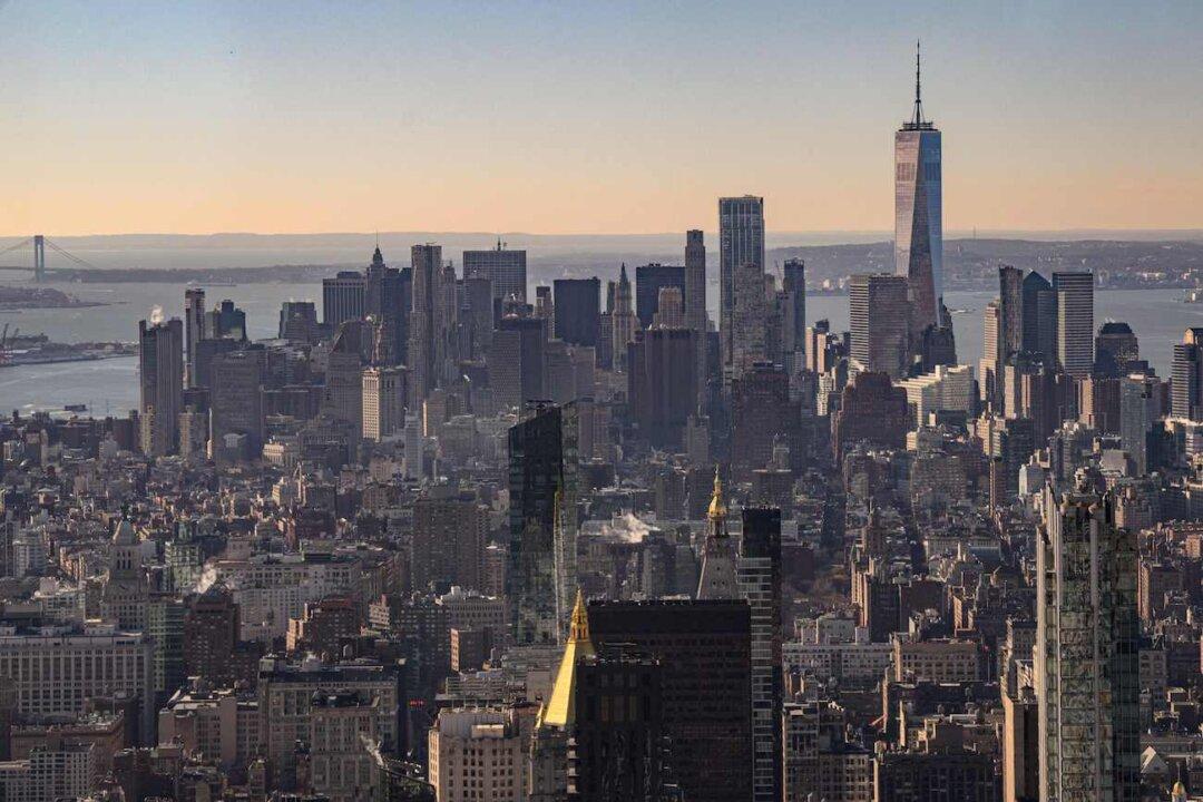 US Judge Blocks New York’s Social Media Law Targeting Hate Speech, Cites First Amendment Concerns