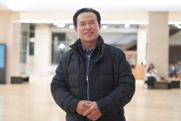 Mr. Yoo Young-ho, the president of an electronics manufacturer, attends Shen Yun Performing Arts at the National Theater of Korea in Seoul, South Korea, on Feb. 18, 2023. (Lee You-jung/The Epoch Times)