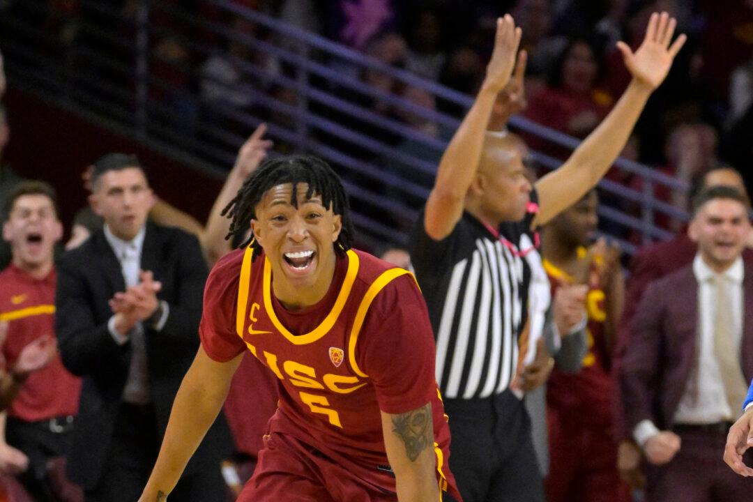 Boogie Ellis’ Career Night Lifts USC Over Stanford