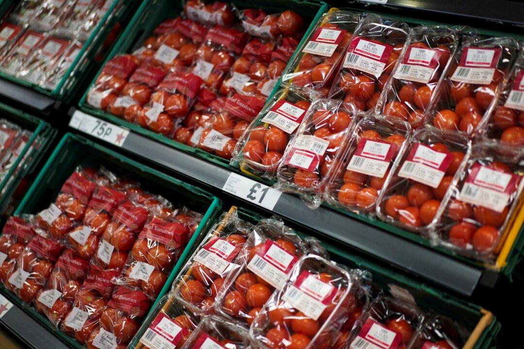 UK Tomato Shortage Should Be Resolved in a Month: Minister