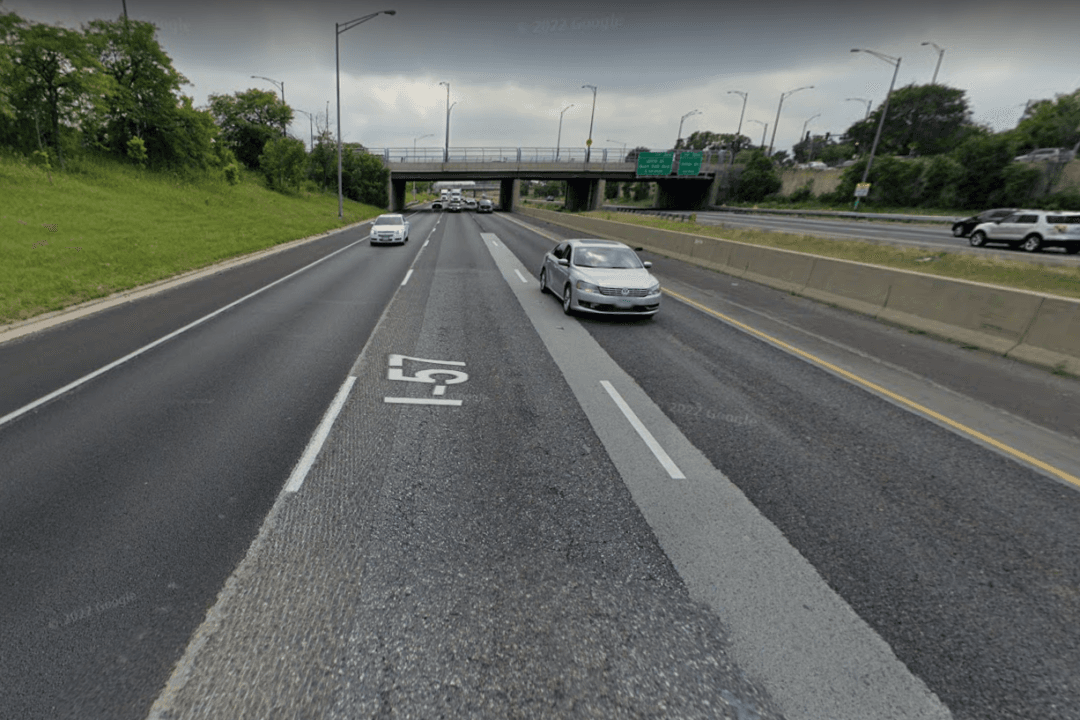 3 Killed, Including Baby, in Chicago Highway Shooting