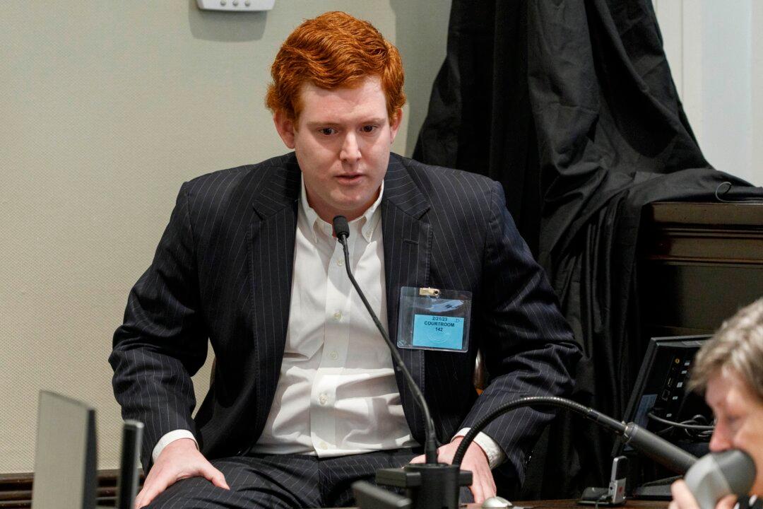 Alex Murdaugh’s Surviving Son Takes Stand at Murder Trial