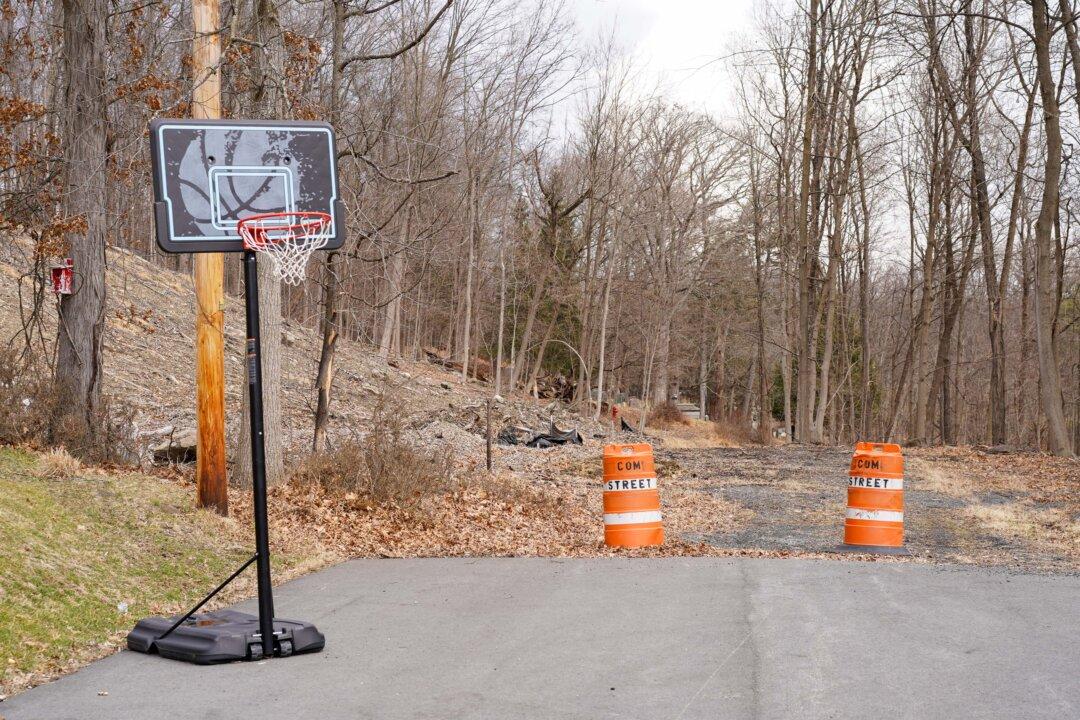 Middletown Residents Concerned About Proposed Residential Development on Orange Terrace