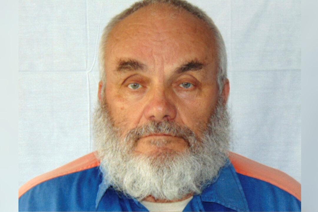 Judge Releases Man in 1990 Slayings of 2 Michigan Hunters