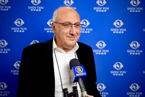 Shen Yun ‘A Festival of Beautiful Colors and Dances’: Doctor