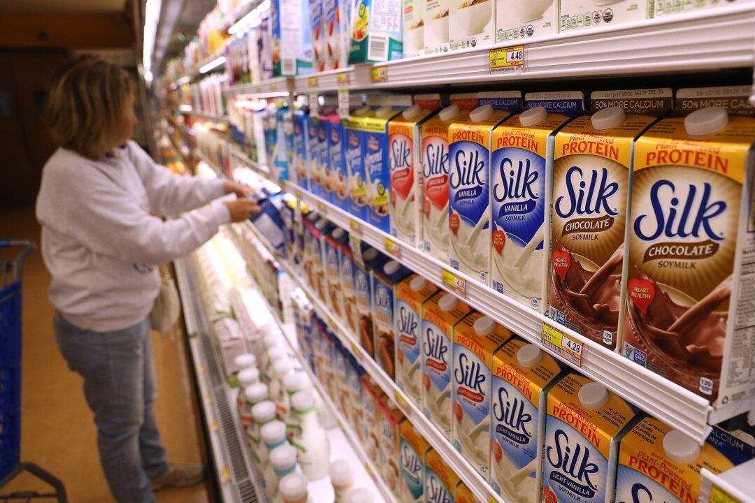 Plant-Based Milk Can Be Called ‘Milk’: FDA Proposes Draft Labeling Guidance