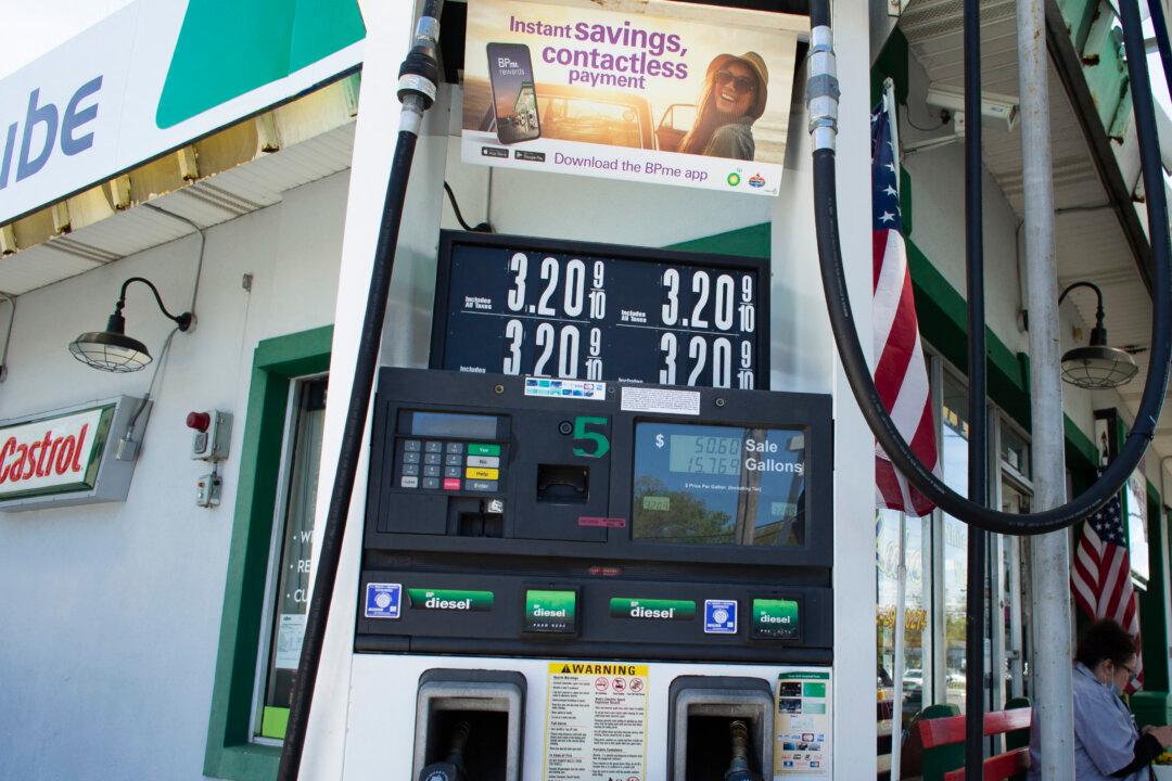 Gas Prices Drop in NJ, Around Nation as Crude Prices Decline