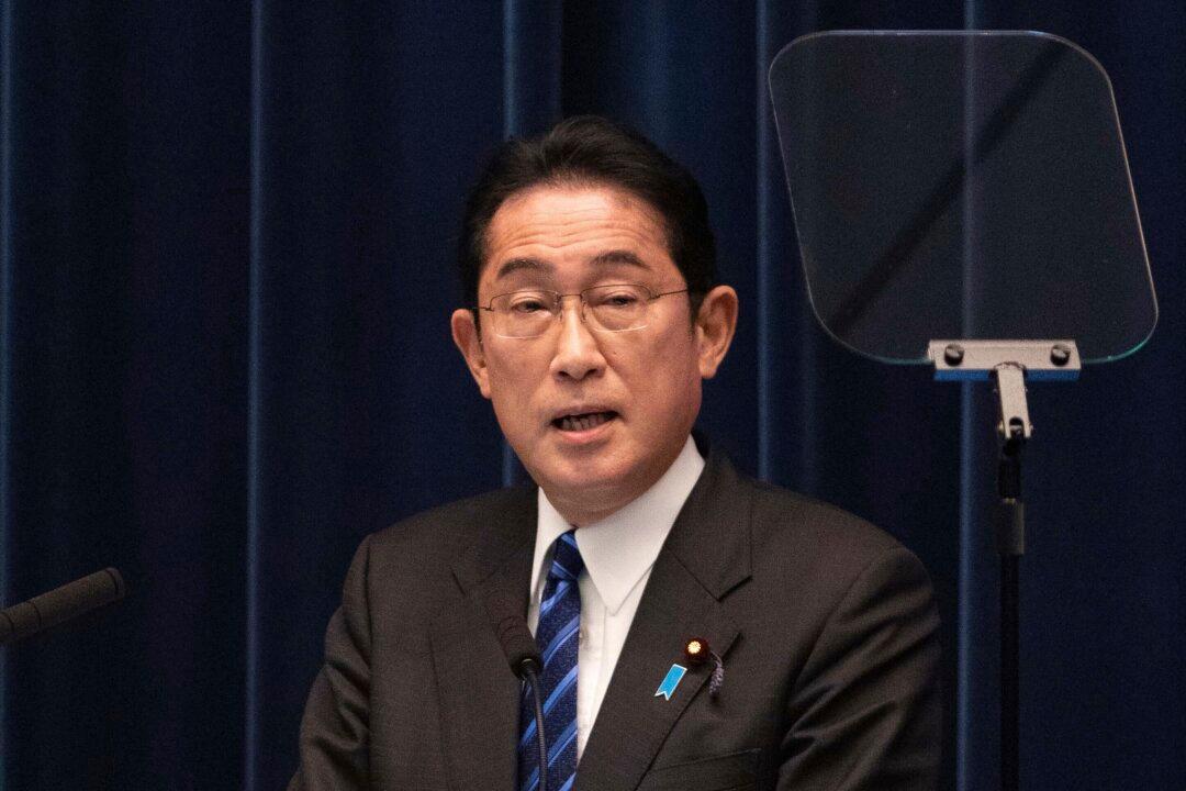 Japan, Other G-7 Leaders Step Up Russia Sanctions