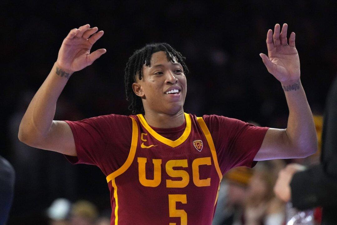 USC Extends Winning Streak With 62–49 Win at Utah