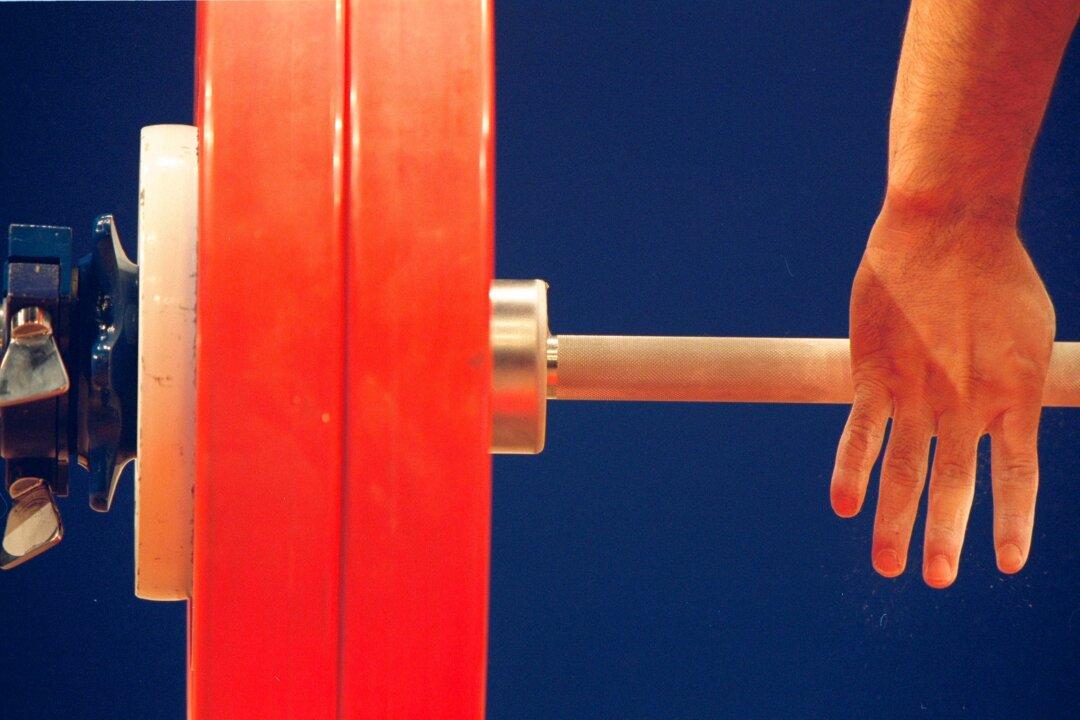 Record-Breaking Canadian Powerlifter Welcomes Decision to Enforce Policy on Trans Athletes